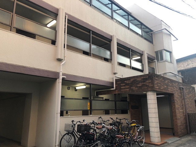 モンシャトー北新宿の外観
