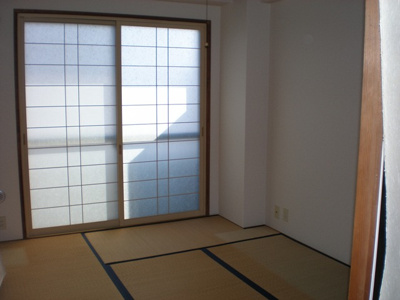 【寝室】 | センチュリー青山 | ６帖和室