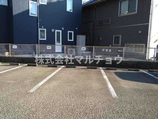 グランドピアの駐車場|駐車スペースもあります