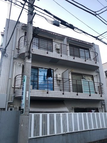 三和マンション３号館の外観