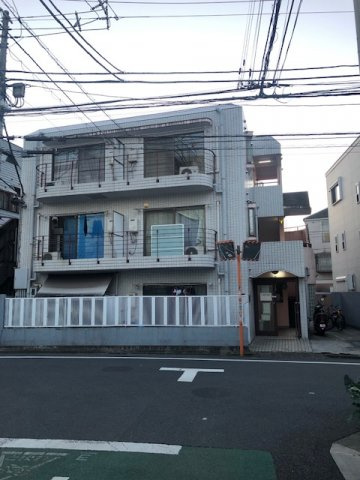 三和マンション３号館の外観