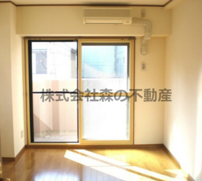 【居間・リビング】 | パークサイドビル | ゆったり過ごせる居間です