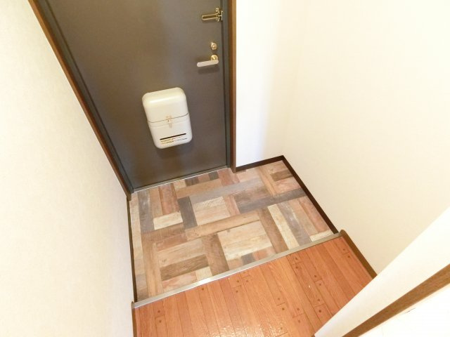 EverGreen泉ヶ丘1号館の玄関