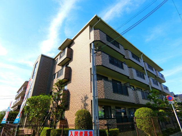 EverGreen泉ヶ丘1号館の外観