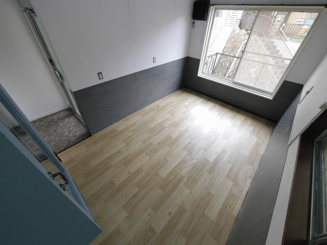 鈴蘭台北町5丁目戸建の洋室