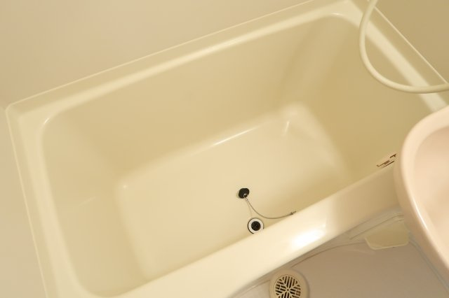 フリーディオ木屋元町の浴室|浴槽