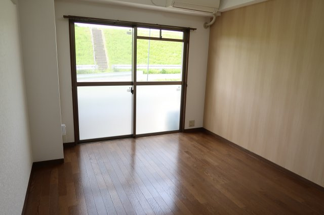 フリーディオ木屋元町の洋室|エアコン付きの洋室