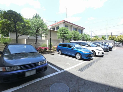 【駐車場】 | エンゼルハイム鶴見第５ | 平置き駐車場です。