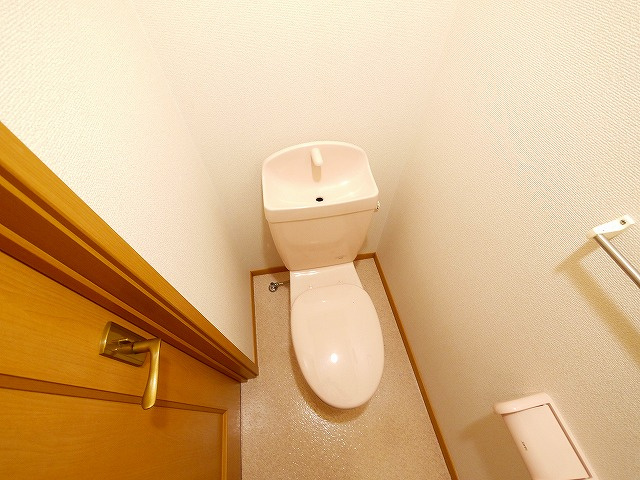 コンフォール南Bのトイレ|清潔感のあるトイレです