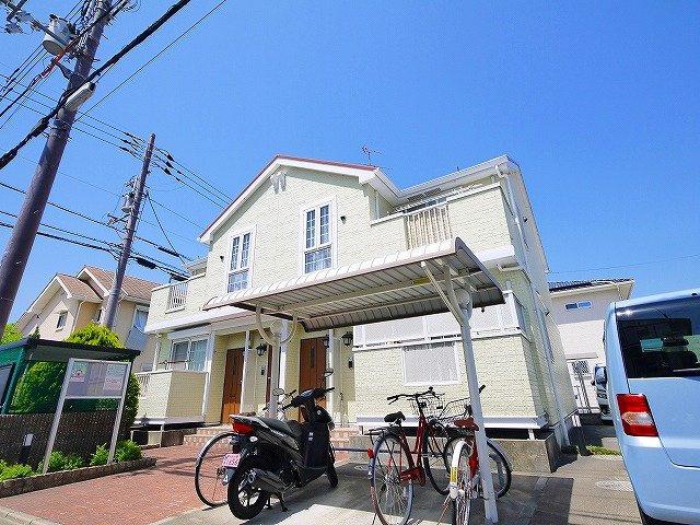 コンフォール南Bの外観|おしゃれな外観です