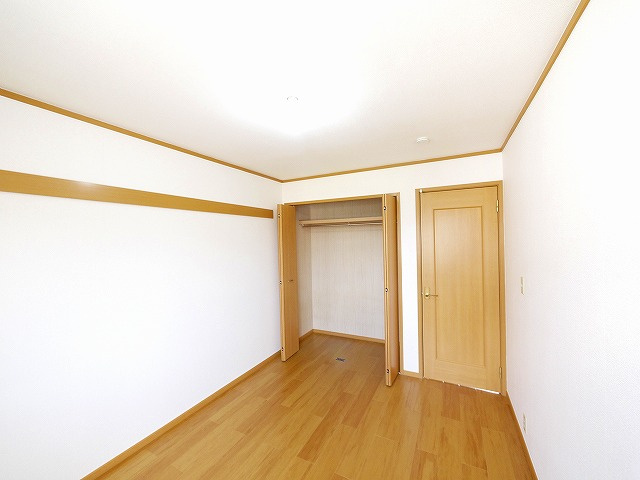 コンフォール南Bの洋室