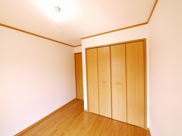 コンフォール南Bの洋室