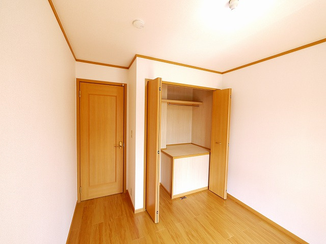 コンフォール南Bの洋室