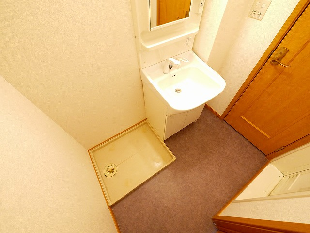 コンフォール南Bの洗面所|使いやすい洗面所です