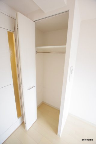 プレサンス天神橋ディオレ　仲介手数料無料の収納