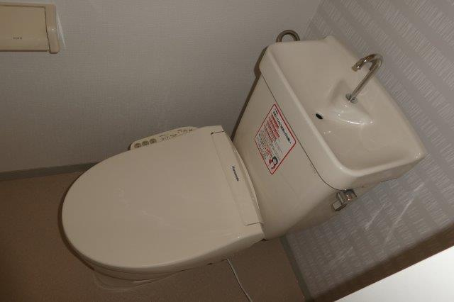 楠小路Cのトイレ|ウォシュレット