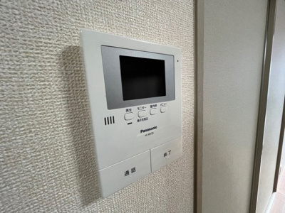  | ファミール山岡B棟