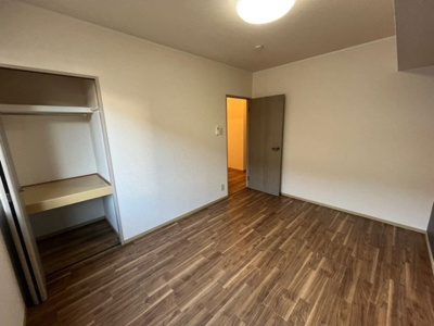  | ファミール山岡B棟