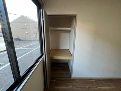  | ファミール山岡B棟