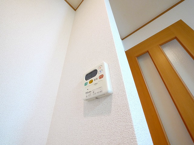 パレット法蓮の設備|給湯器のリモコンです