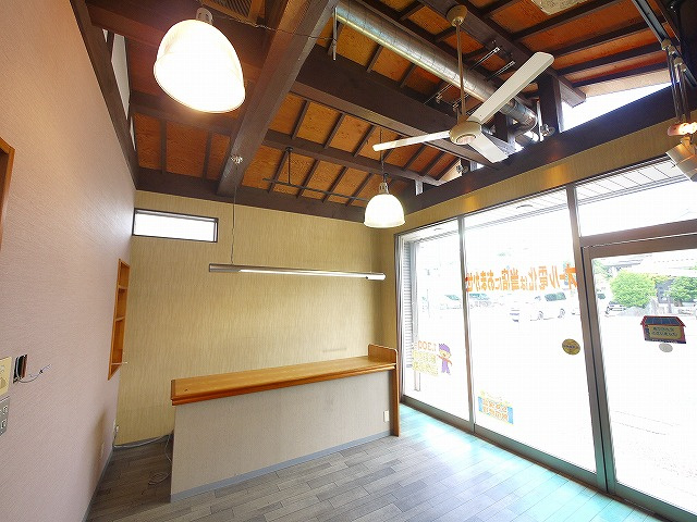 今小路町店舗の内装|事務所スペースに最適です。