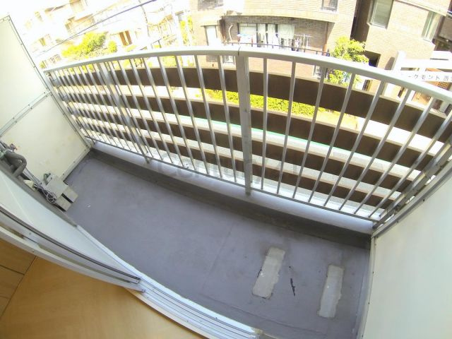 【バルコニー】 | ハイネス門戸