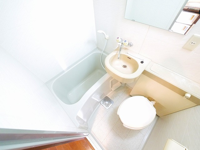シティパレス生駒谷田町Ｐ７の浴室|お風呂です