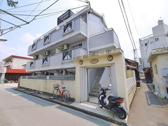 シティパレス西大寺P-6の外観|落ち着いた雰囲気の外観です