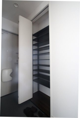 【収納】 | ラヴィーヌ中丸 | 大容量のシューズボックスです