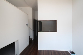 【居間・リビング】 | ラヴィーヌ中丸 | リビングです