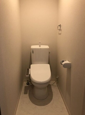 【トイレ】 | ラヴィーヌ中丸 | 温水洗浄便座は必須アイテム！