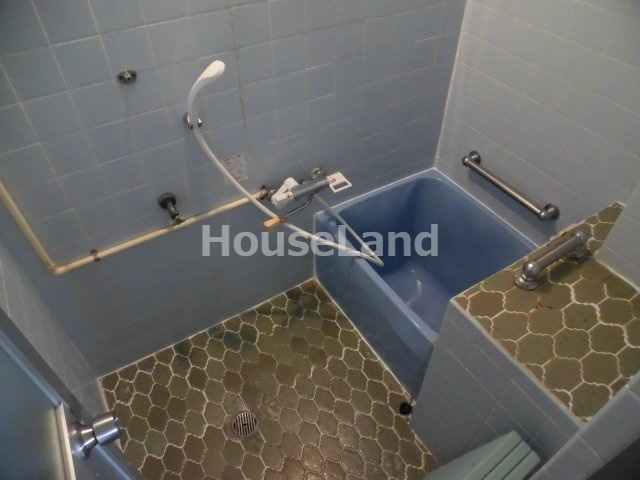 六十谷マンションの浴室