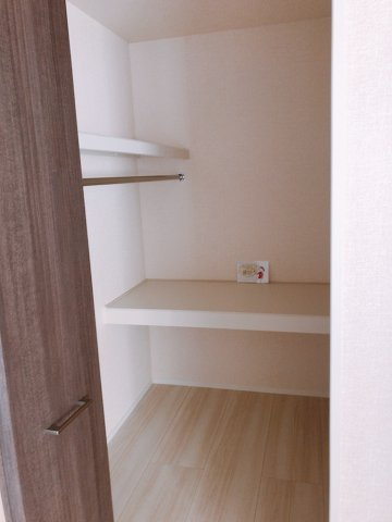 ミツハウスヘキサの収納|ウォークインクローゼット