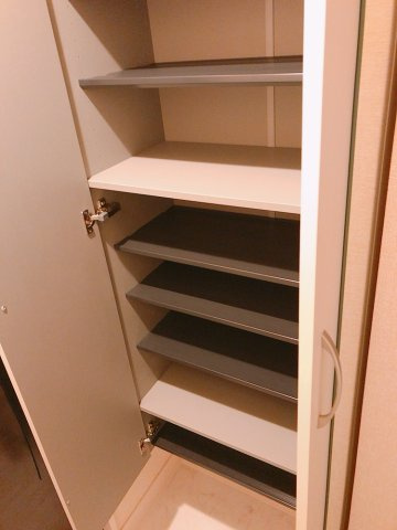 ミツハウスヘキサのその他|シューズボックス