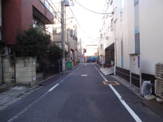 【周辺】 | 植村ビル　物件前　日暮里繊維街通りから1本中に入った静かな環境です