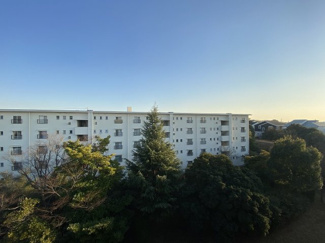 【展望】 | ５階最上階からの眺望です。
前面に遮る建物がなく開放感がございます。