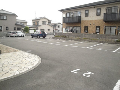 【駐車場】 | フォブール北井門 Ａ棟・ | 完成写真