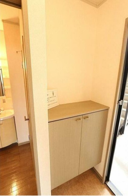 【玄関】 | マーチ 梶塚 | 玄関です