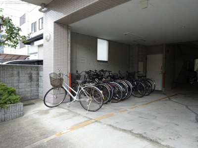 【その他共用部分】 | サンイースト江坂 | 駐輪場です