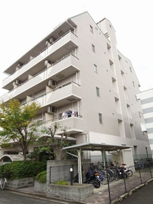 【外観】 | サンイースト江坂 | 落ち着いた印象のマンションです