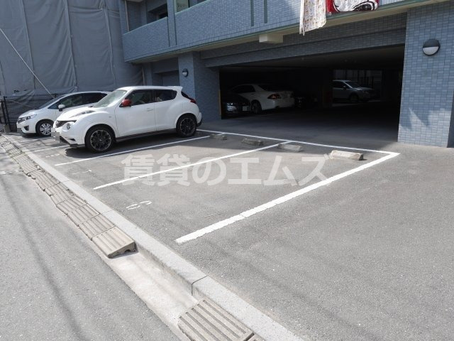 【駐車場】 | ルッシェ博多駅南 | ルッシェ博多駅南の駐車場
