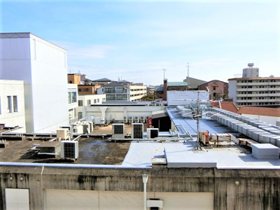 【展望】 | 箕面マンションプラザ | 【現地写真】 周りに高い建物は御座いません♪