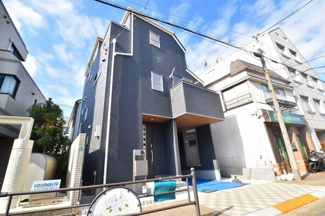 【外観】 | 現地見学や資料請求などお気軽にお問合わせ下さい
周辺環境とあわせて現地ご案内致します。
