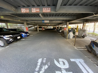 【駐車場】 | 平置き駐車場です。