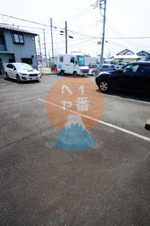 【駐車場】 | ハイムシャルマン | 駐車場です。
