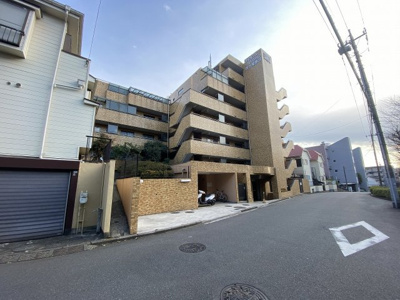 【外観】 | ライオンズマンション市ヶ尾第３ | 総戸数２９戸、昭和６０年１０月築、管理人は巡回勤務につき管理体制良好です♪