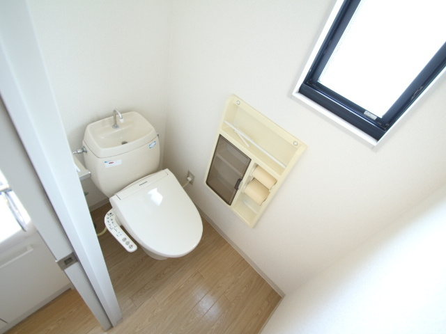 ラークヒルズ弐番館のトイレ