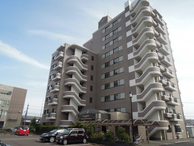 ビブレ花堂の外観