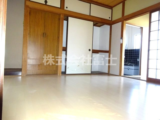 宮崎アパートの洋室