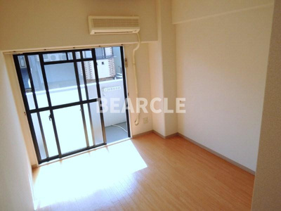 【洋室】 | ルミエール森東